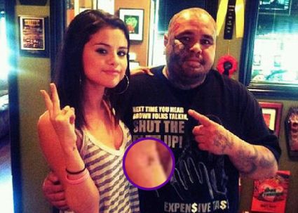 Selena Gomez New Tiny Heart Tattoo